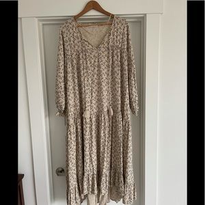 Carly Jean Los Angeles laurel dress